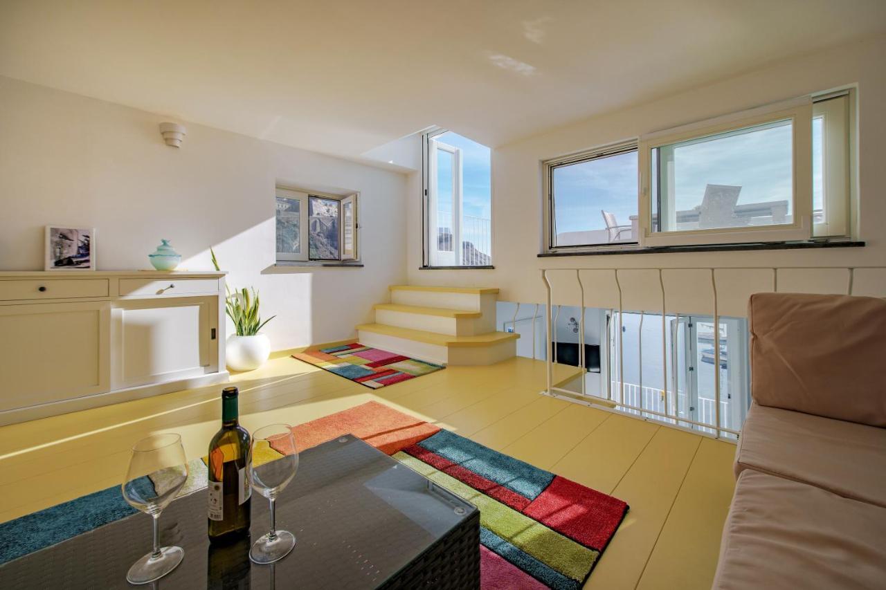 Corricella Exclusive Loft - Gioia Apartments プロチーダ エクステリア 写真